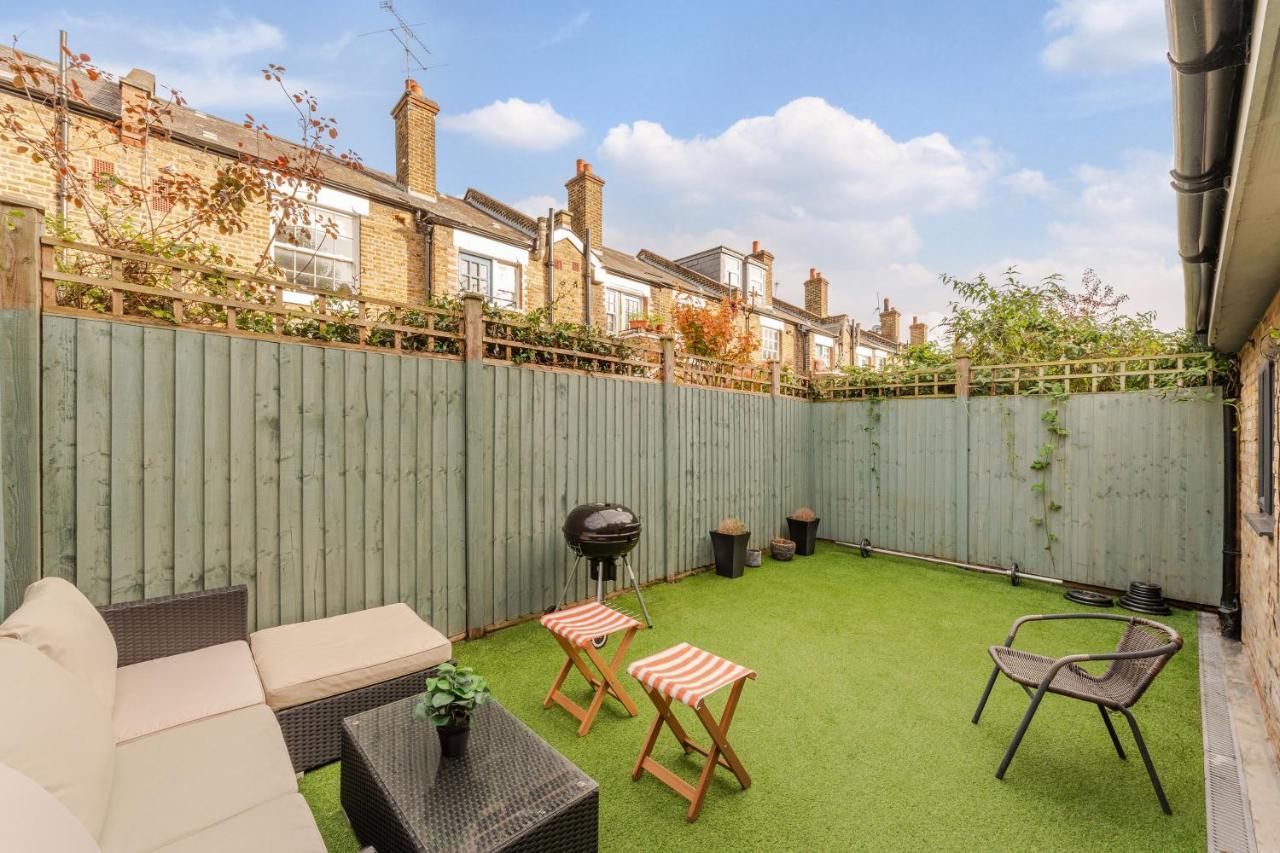 Three-Bedroom Bliss In London Town Kültér fotó