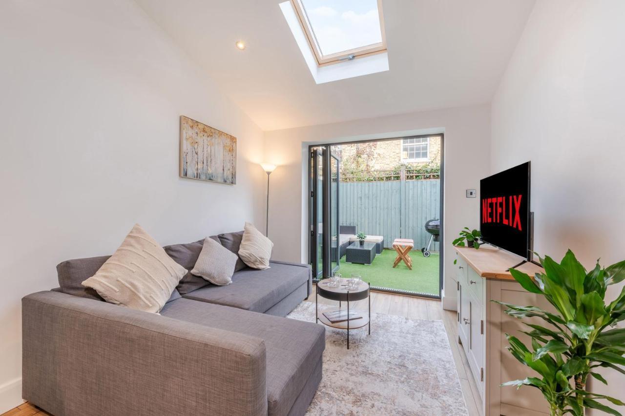 Three-Bedroom Bliss In London Town Kültér fotó